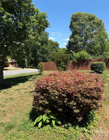 9108 Wilson Heights Avenue, Hildebran, NC 28637