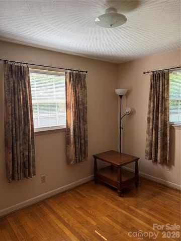 9108 Wilson Heights Avenue, Hildebran, NC 28637