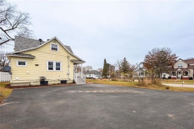 1421 Omaha Street, Eau Claire, WI 54703