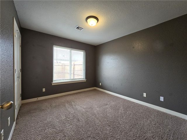 1640 Whirlaway Lane, Prairie Grove, AR 72753