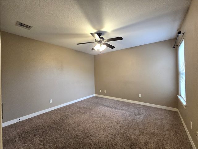 1640 Whirlaway Lane, Prairie Grove, AR 72753