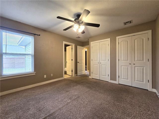 1640 Whirlaway Lane, Prairie Grove, AR 72753
