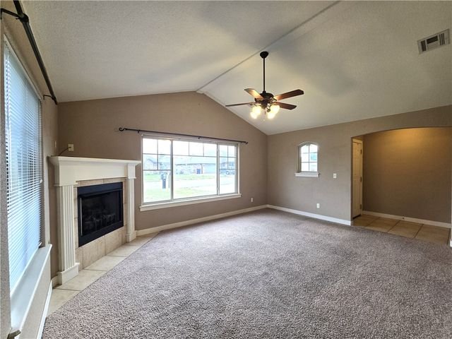1640 Whirlaway Lane, Prairie Grove, AR 72753
