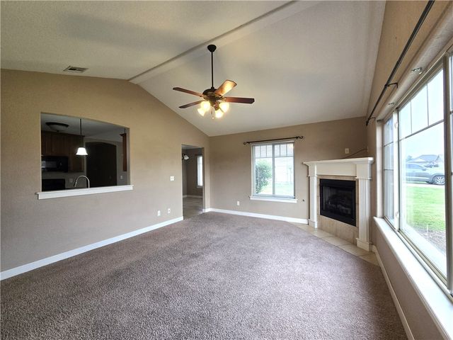 1640 Whirlaway Lane, Prairie Grove, AR 72753