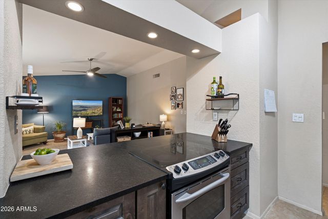 3133 E JOHN CABOT Drive, Phoenix, AZ 85032