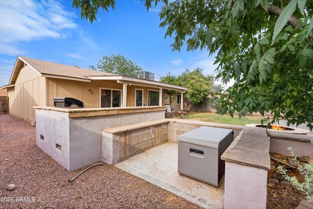 3133 E JOHN CABOT Drive, Phoenix, AZ 85032
