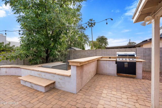 3133 E JOHN CABOT Drive, Phoenix, AZ 85032