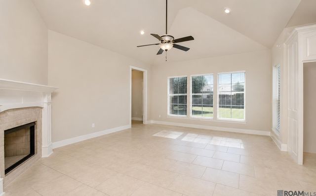 38108 Floyd Webb Rd, Prairieville, LA 70769