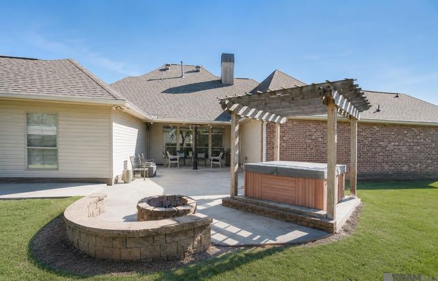 38108 Floyd Webb Rd, Prairieville, LA 70769