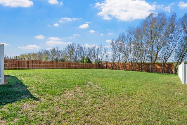 1825 Lexington Avenue, Hopkinsville, KY 42240