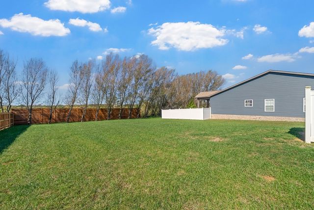 1825 Lexington Avenue, Hopkinsville, KY 42240