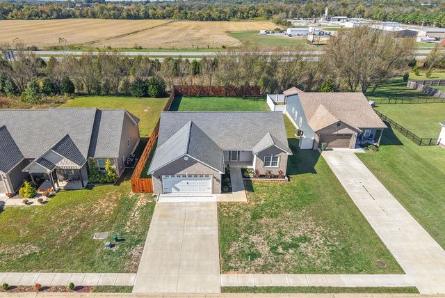 1825 Lexington Avenue, Hopkinsville, KY 42240