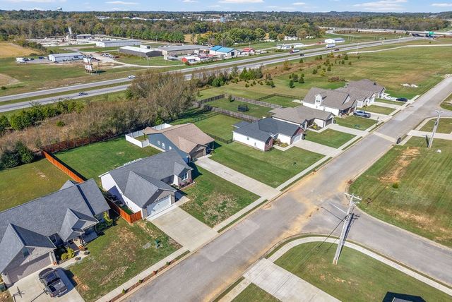 1825 Lexington Avenue, Hopkinsville, KY 42240