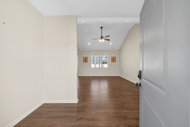 1825 Lexington Avenue, Hopkinsville, KY 42240