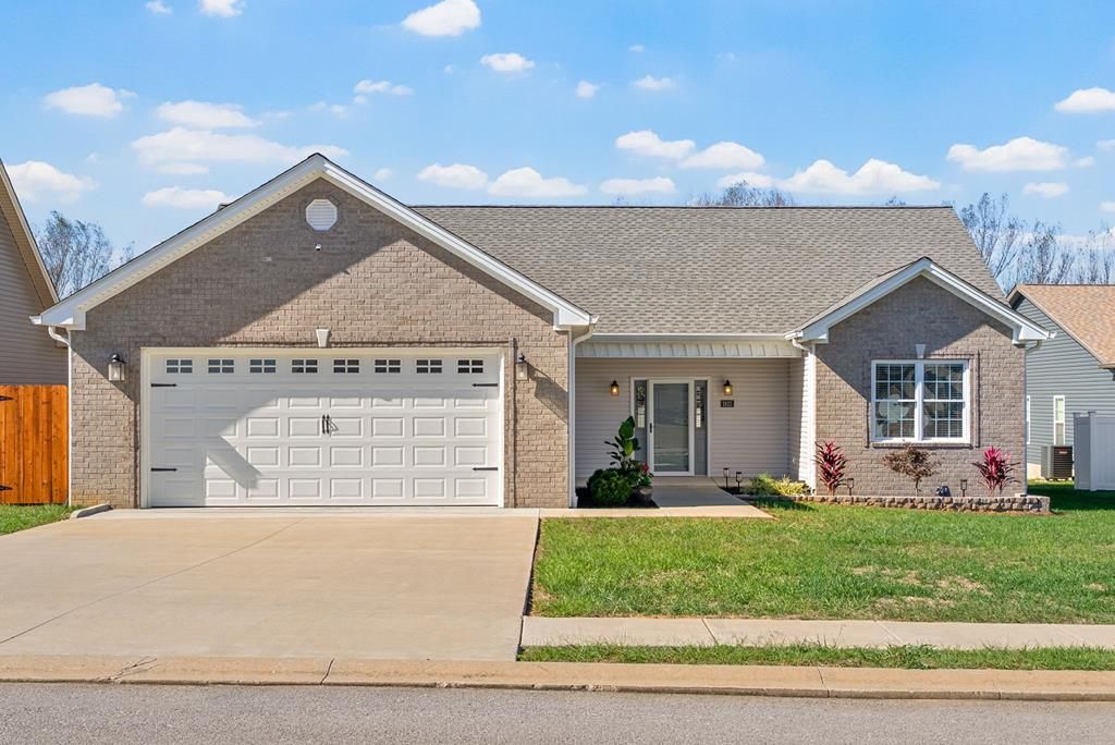 1825 Lexington Avenue, Hopkinsville, KY 42240