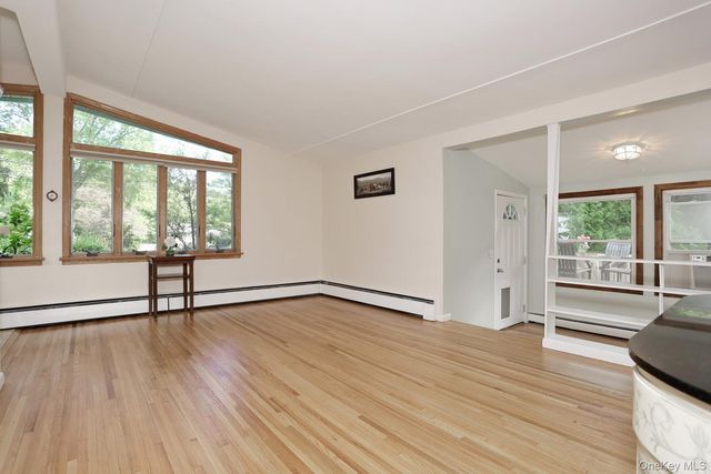 16 Heather Lane, West Nyack, NY 10994