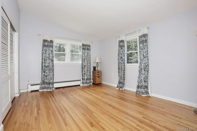 16 Heather Lane, West Nyack, NY 10994