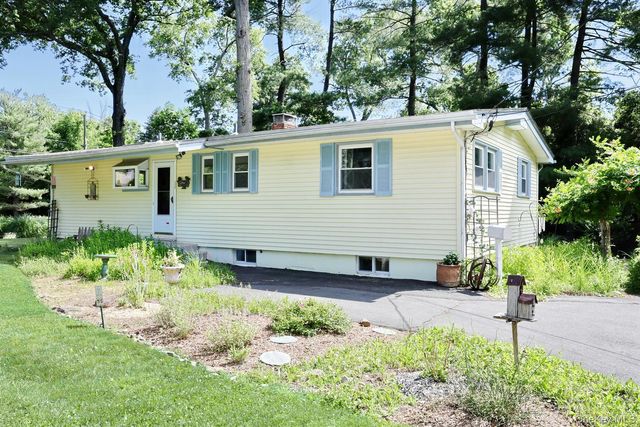 16 Heather Lane, West Nyack, NY 10994