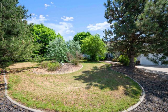 10206 E Tate Rd, Spokane, WA 99217