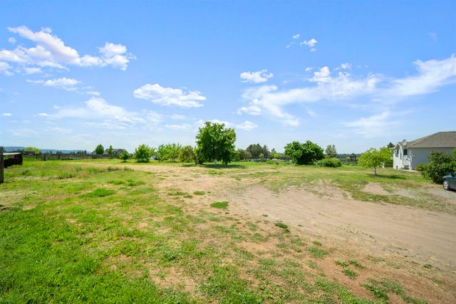 10206 E Tate Rd, Spokane, WA 99217