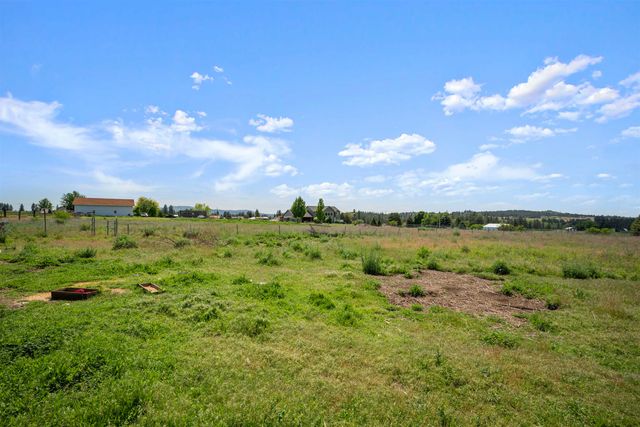 10206 E Tate Rd, Spokane, WA 99217