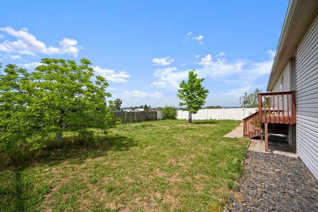 10206 E Tate Rd, Spokane, WA 99217