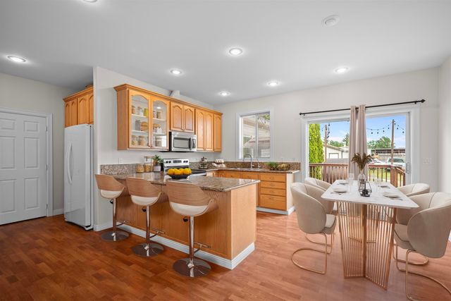10206 E Tate Rd, Spokane, WA 99217