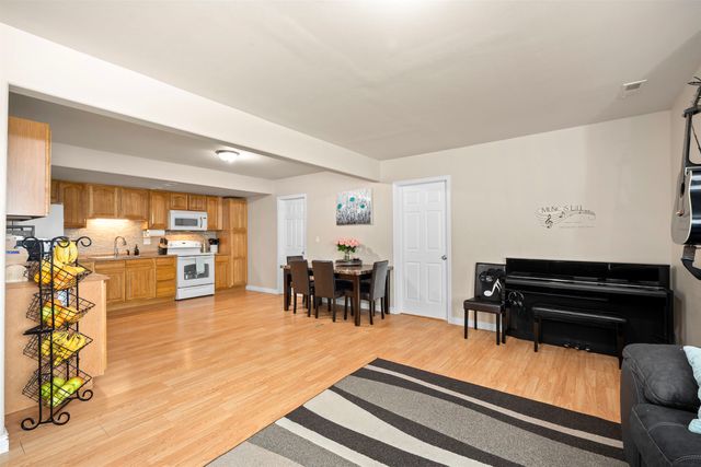10206 E Tate Rd, Spokane, WA 99217
