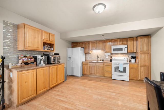 10206 E Tate Rd, Spokane, WA 99217