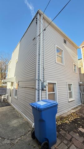 3535 S Damen Avenue, Chicago, IL 60609