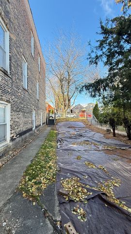 3535 S Damen Avenue, Chicago, IL 60609