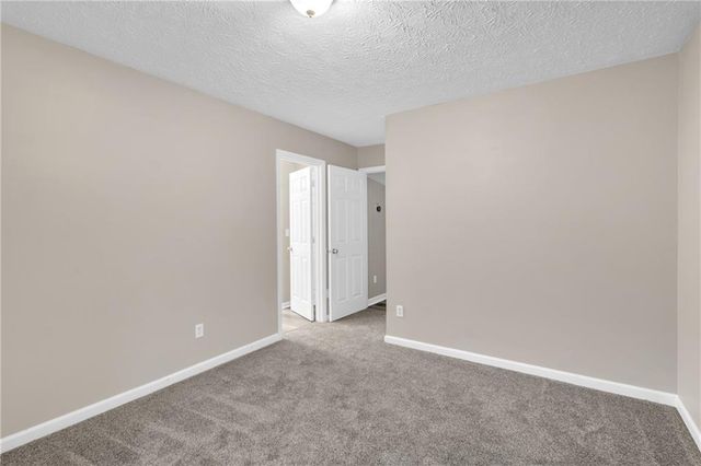 8039 Mustang Lane, Riverdale, GA 30274