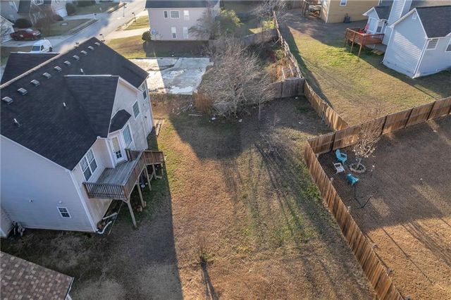 8039 Mustang Lane, Riverdale, GA 30274