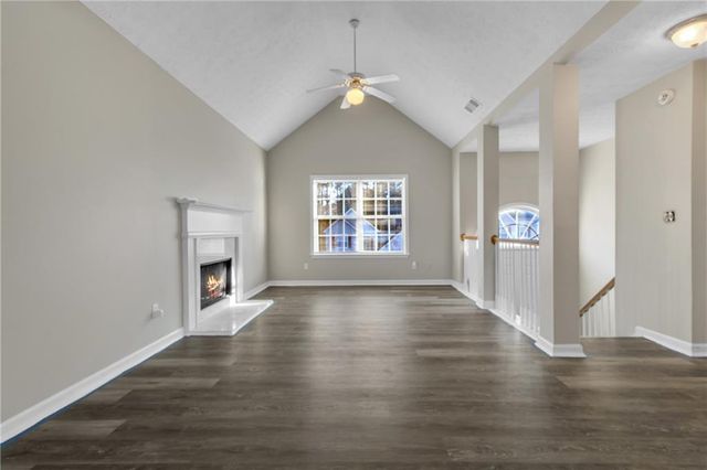 8039 Mustang Lane, Riverdale, GA 30274