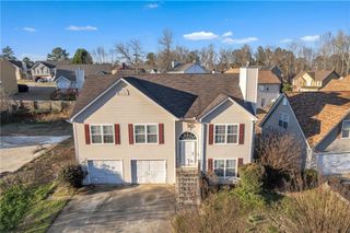 8039 Mustang Lane, Riverdale, GA 30274