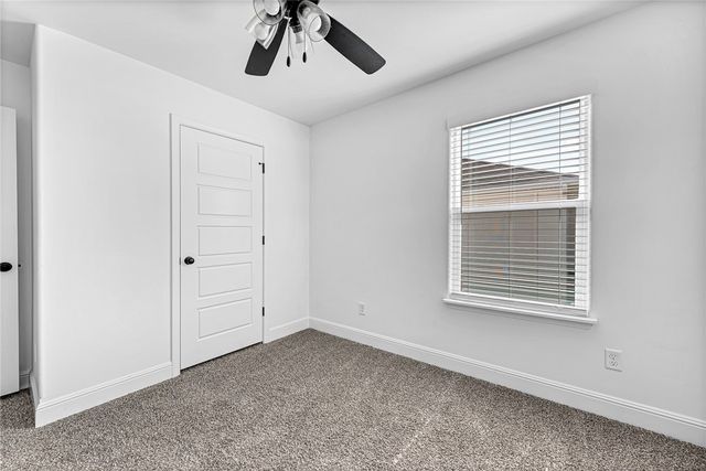 2070 Wildflower Drive, Centerton, AR 72719