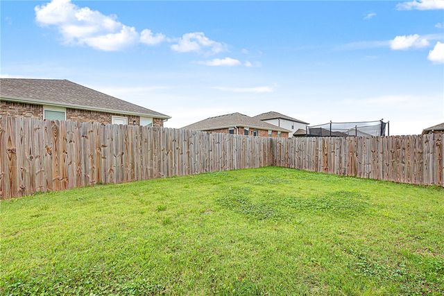 2070 Wildflower Drive, Centerton, AR 72719