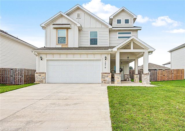 2070 Wildflower Drive, Centerton, AR 72719