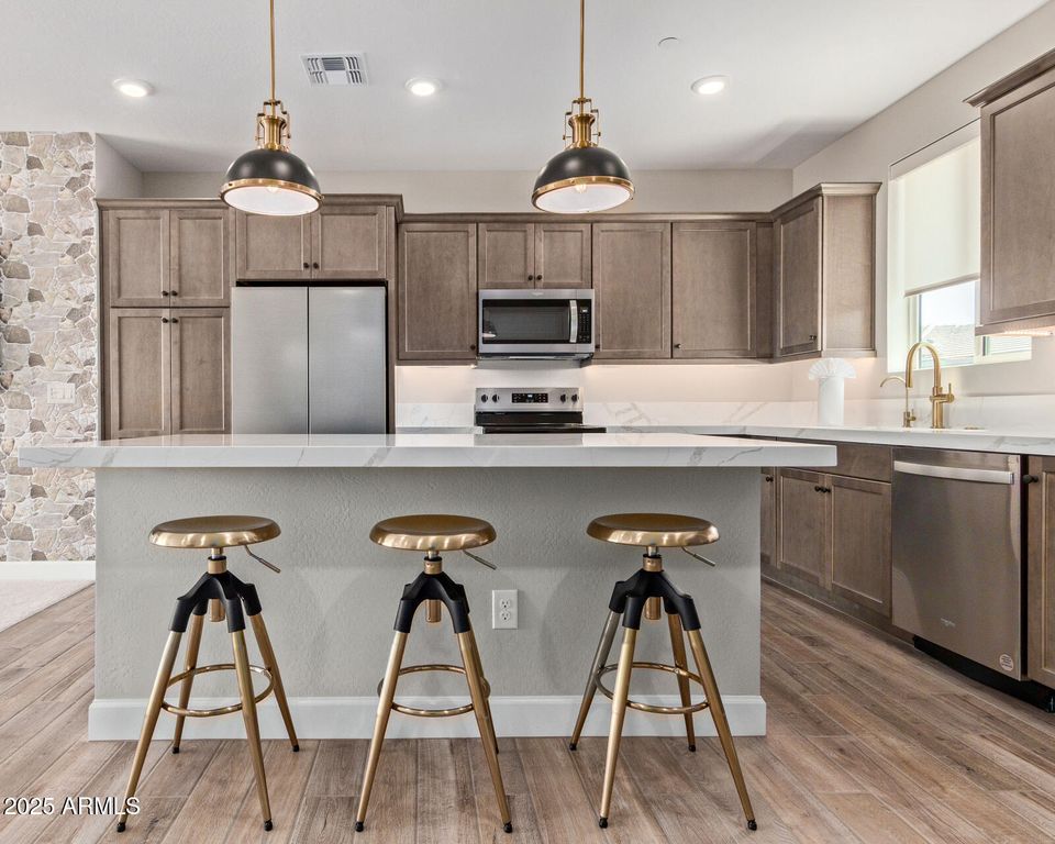 2121 W SONORAN DESERT Drive W 107, Phoenix, AZ 85085 — photo 3