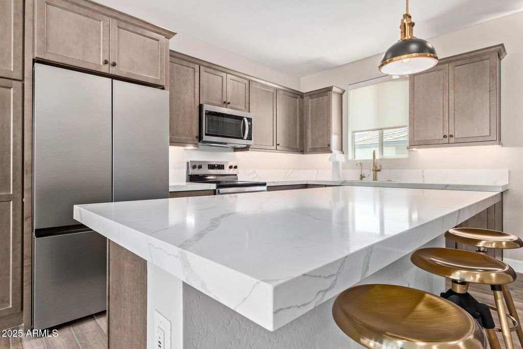 2121 W SONORAN DESERT Drive W 107, Phoenix, AZ 85085 — photo 4