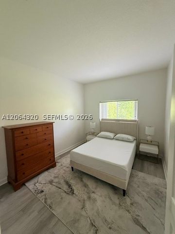 13654 SW 124th Ave Rd, Miami, FL 33186