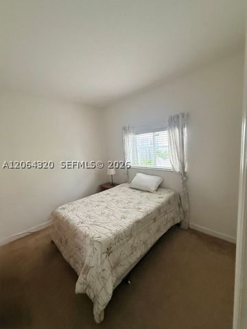 13654 SW 124th Ave Rd, Miami, FL 33186