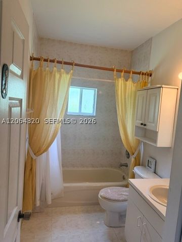 13654 SW 124th Ave Rd, Miami, FL 33186