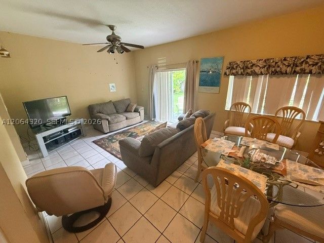 13654 SW 124th Ave Rd, Miami, FL 33186