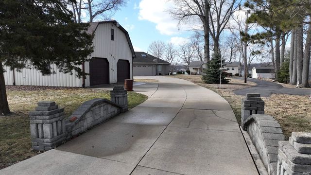 2800 N Baers Court, Monticello, IN 47960
