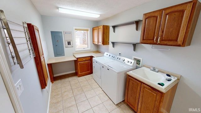 2800 N Baers Court, Monticello, IN 47960