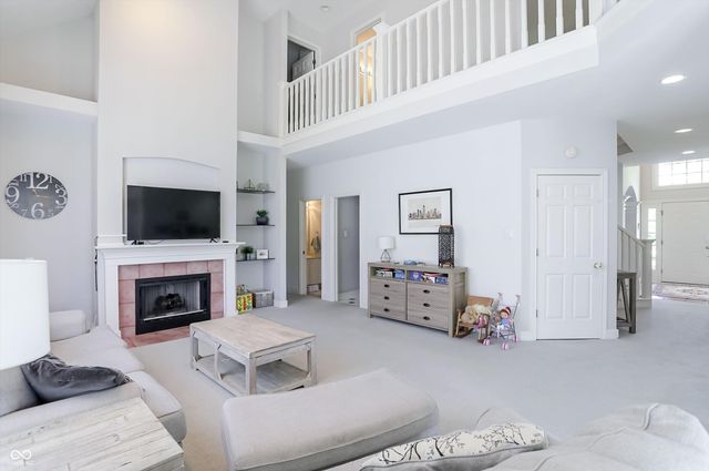 13121 Irwin Way, Carmel, IN 46032