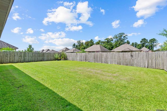 26579 Old Barnwood Ave, Denham Springs, LA 70726