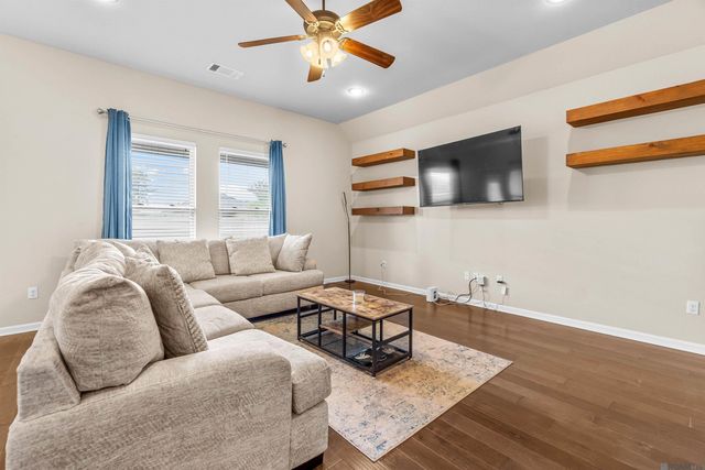 26579 Old Barnwood Ave, Denham Springs, LA 70726