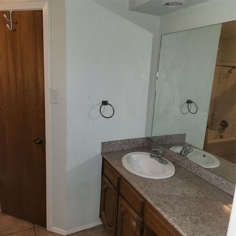 4515 Indian Oaks Trail, Arlington, TX 76017